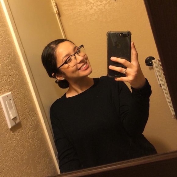 Meet your Posher, Jessica - Picture 1 of 1